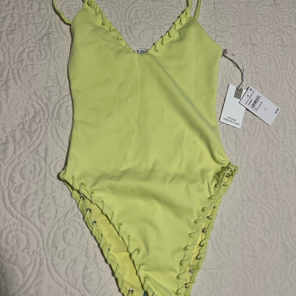NEW Good American light neon yellow swimsuit